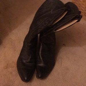 Black Austin style cowboy boots